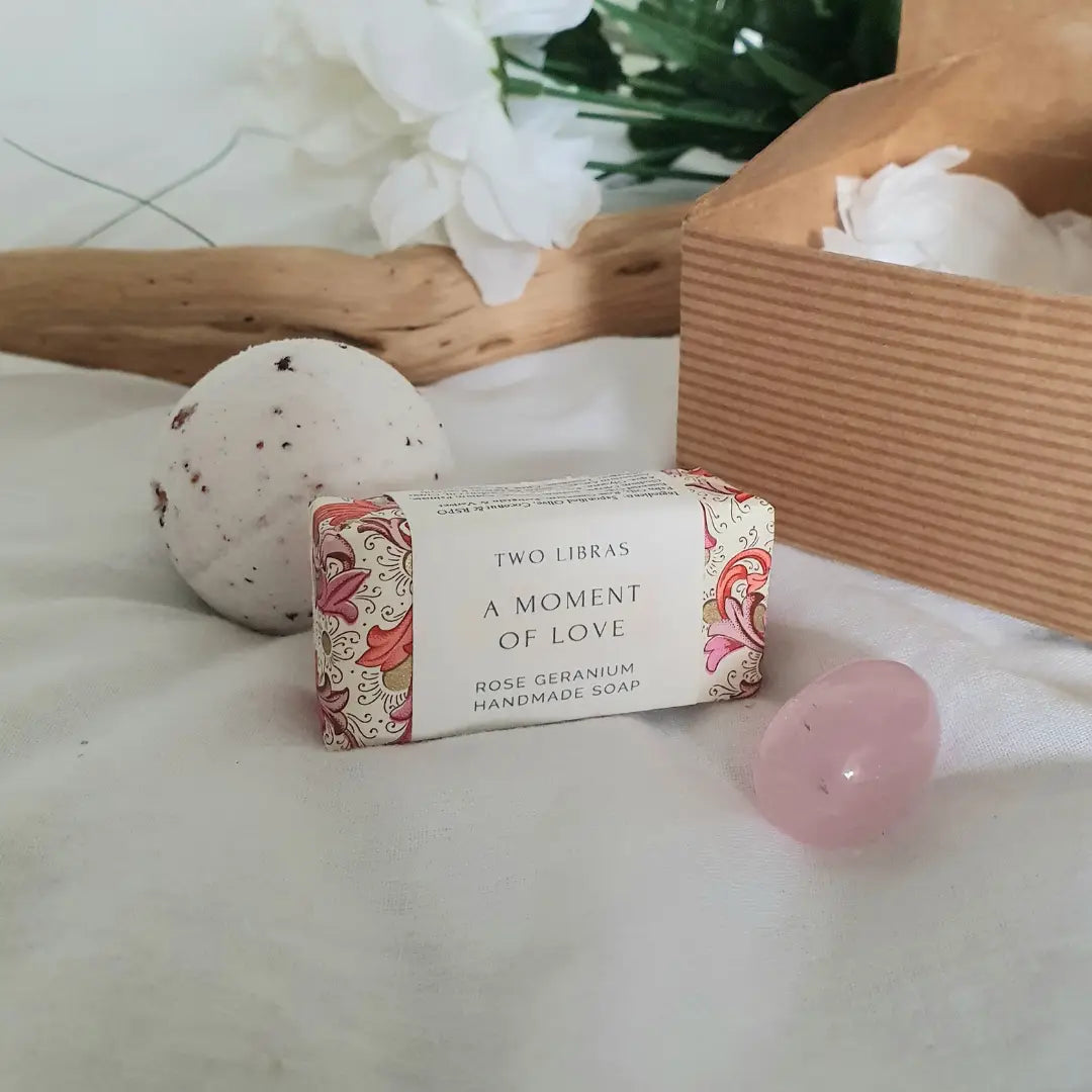 Two Libras Mini Bath Bomb Gift Set - Moment Of Love